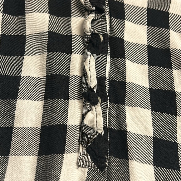 GAP Buffalo plaid Ruffle Popover Blouse Black and white buffalo check  size M - Picture 5 of 11
